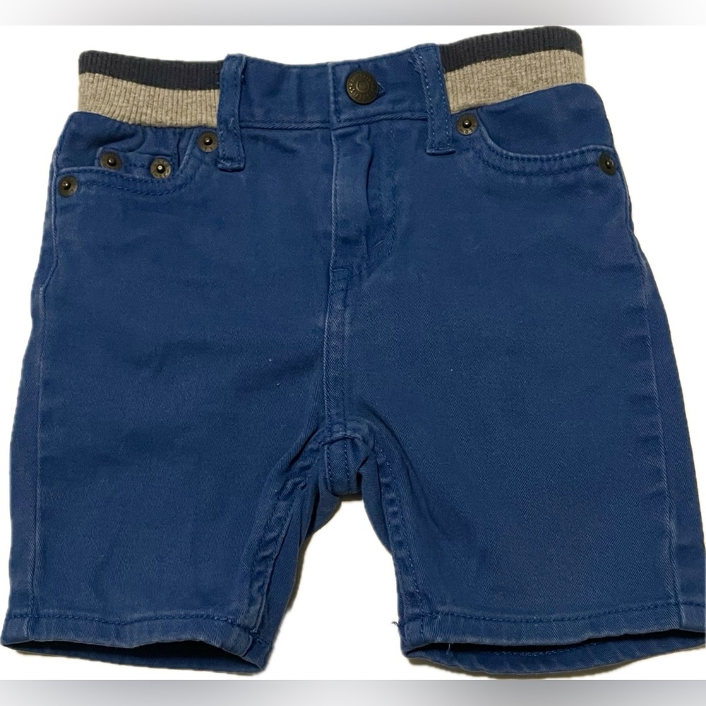 LEVIS slim fit shorts 24mo